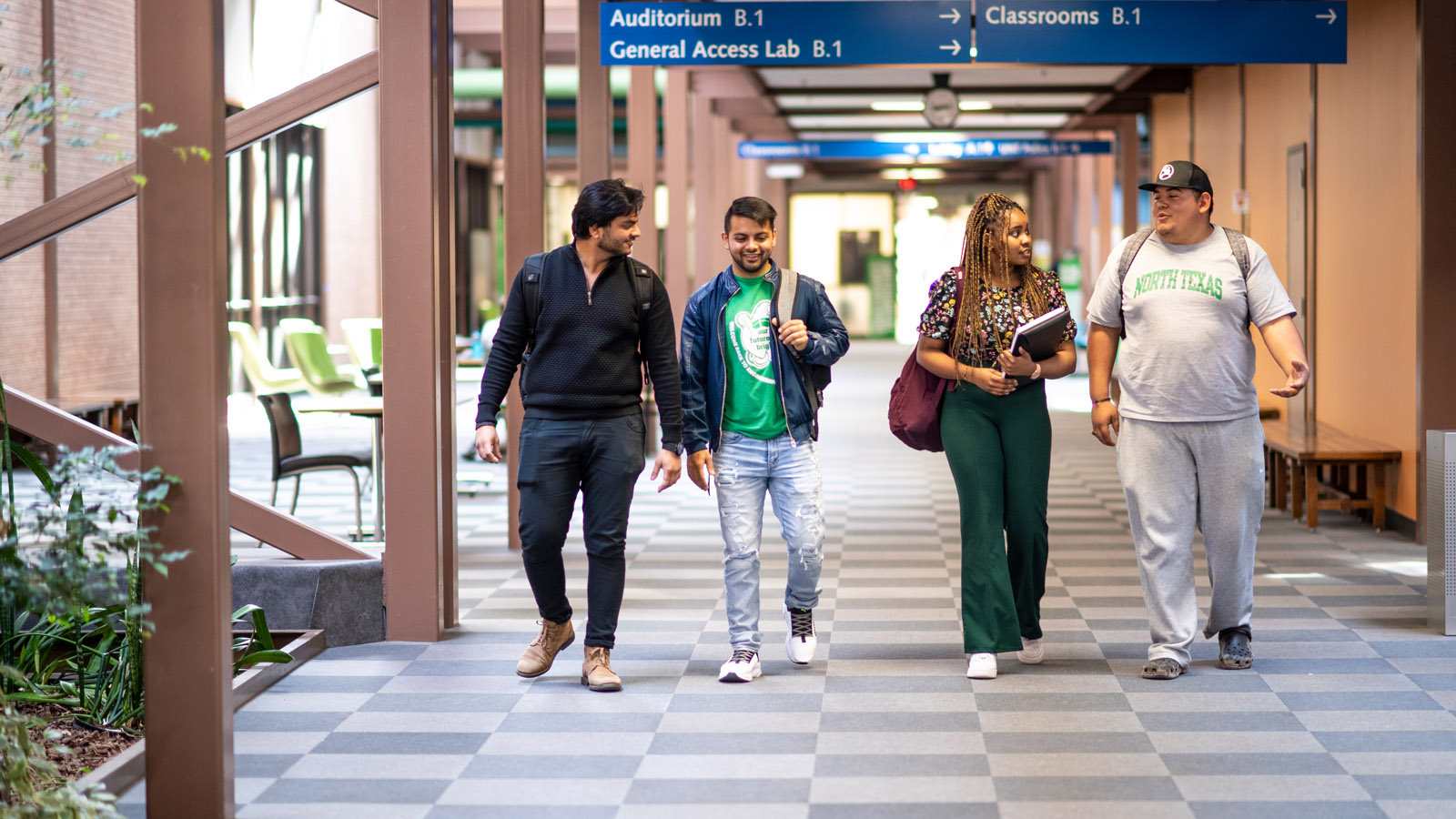 Students walking to class at UNT's Discovery Park